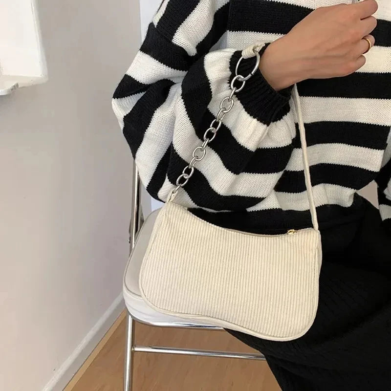 Bolsa Vintage de Veludo Cotelê